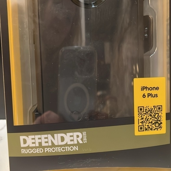 OTTERBOX DEFENDER / APPLE IPHONE 6 PLUS New Never opened - Picture 2 of 3